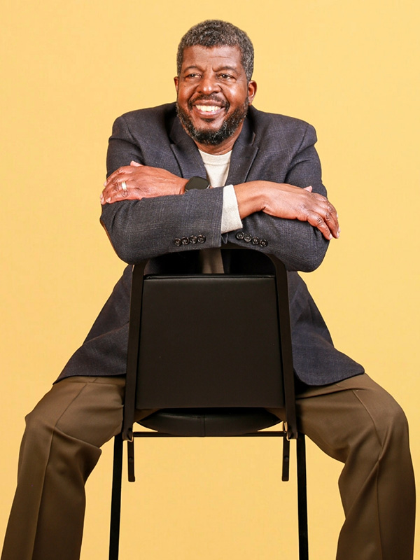 steve holmes author